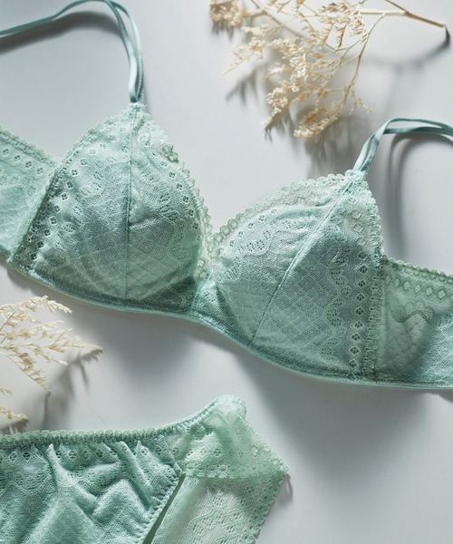 une nana cool（ウンナナクール）の「特別な日以外の364日つけたくなるブラ 364ブラ レース（ブラジャー・レディース・グリーン系その他/ベージュ/ネイビー/パープル/レッド/チョコ/グレー/ブラック/ペールイエロー/コーラル/ライトパープル/オレンジ系その他/アッシュグレー/ワインレッド/ピンクベージュ/ライム/エメラルドブルー/シャーベット/オリーブ/フレッシュイエロー/ダークブラウン/サックスブルー/ミント/サーモンピンク/アイボリー/オレンジ/ピンク系/ダークグリーン/エンジ/ライラック/コバルトブルー・L/M/SS/S/LL）」の13枚目の写真