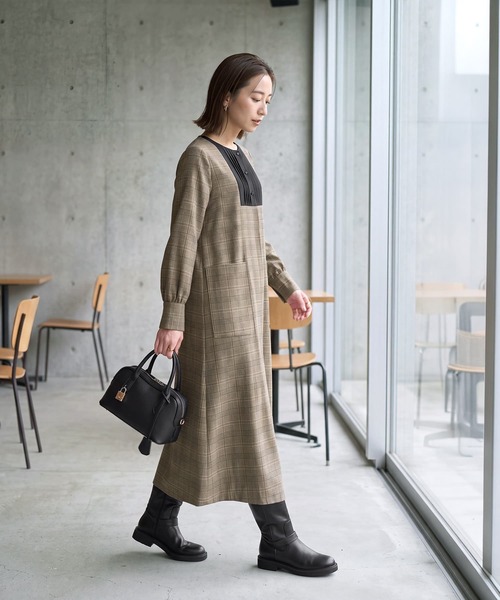 STYLE DELI(スタイルデリ)の「【LUXE】グレンチェック柄プリーツ切替ワンピース(ワンピース・レディース・ブラックミックス/ブラウン系その他・01/02)」の8枚目の写真