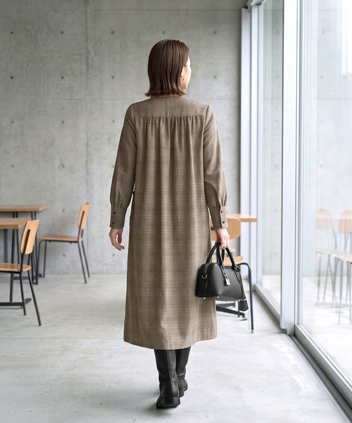 STYLE DELI(スタイルデリ)の「【LUXE】グレンチェック柄プリーツ切替ワンピース(ワンピース・レディース・ブラックミックス/ブラウン系その他・01/02)」の9枚目の写真