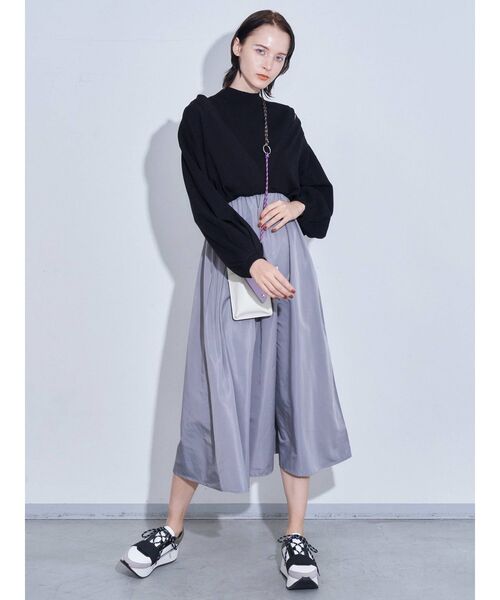 ELENDEEK（エレンディーク）の「カーディガンレイヤードライクドッキングワンピース（ワンピース・レディース・ブラック/グレー/ライトベージュ・01/02）」の10枚目の写真