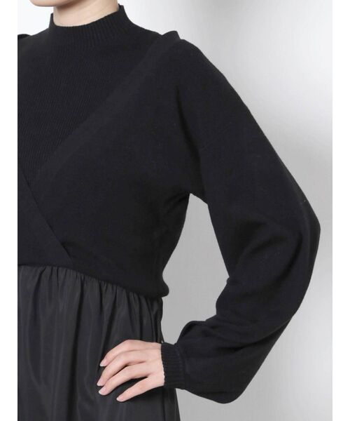 ELENDEEK（エレンディーク）の「カーディガンレイヤードライクドッキングワンピース（ワンピース・レディース・ブラック/グレー/ライトベージュ・01/02）」の16枚目の写真