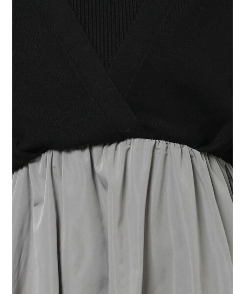 ELENDEEK（エレンディーク）の「カーディガンレイヤードライクドッキングワンピース（ワンピース・レディース・ブラック/グレー/ライトベージュ・01/02）」の18枚目の写真