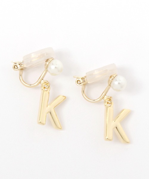 GLOBAL WORK(グローバルワーク)の「イニシャルイヤリング/260119(イヤリング・レディース・ゴールド/イエロー/ライトイエロー/ゴールド系その他/イエロー系その他3/イエロー系その他4・FREE)」の6枚目の写真