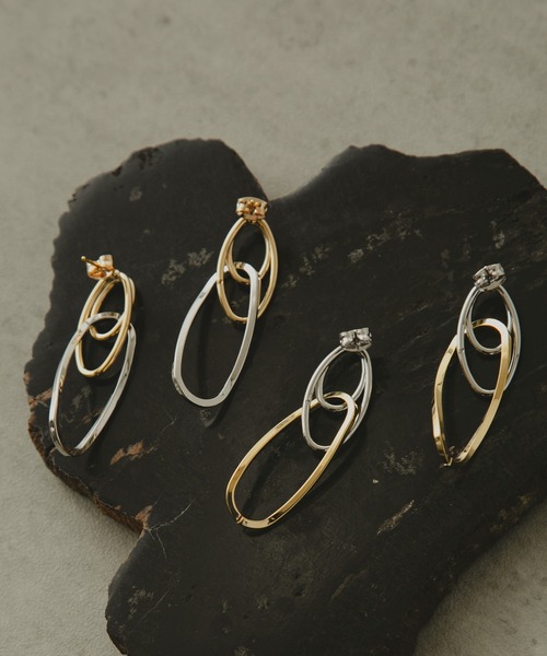 COLOR TOKYO ACCESSORIES(カラートウキョウアクセサリー)の「ひねりリング配色ピアス(ピアス(両耳用)・レディース・Silver/GOLD ・FREE)」の2枚目の写真