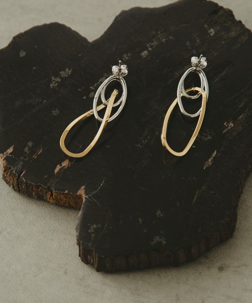 COLOR TOKYO ACCESSORIES(カラートウキョウアクセサリー)の「ひねりリング配色ピアス(ピアス(両耳用)・レディース・Silver/GOLD ・FREE)」の12枚目の写真