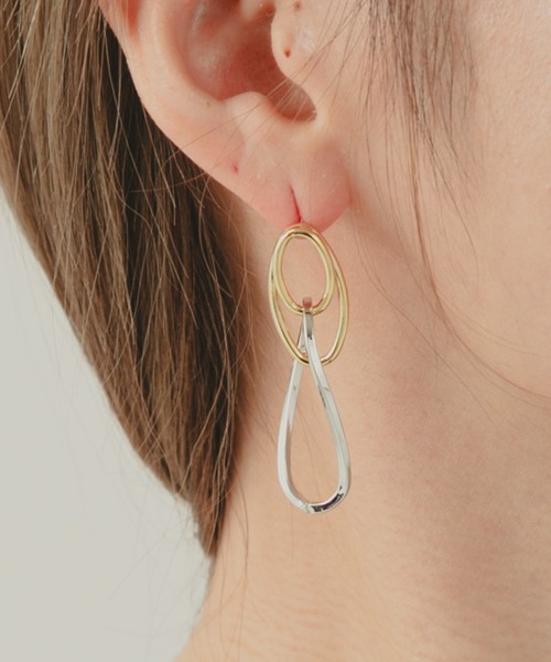 COLOR TOKYO ACCESSORIES(カラートウキョウアクセサリー)の「ひねりリング配色ピアス(ピアス(両耳用)・レディース・Silver/GOLD ・FREE)」の4枚目の写真