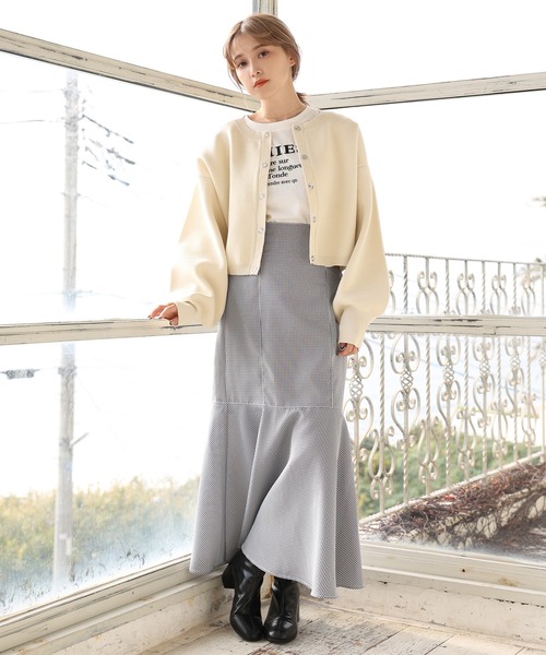 one after another NICE CLAUP(ワンアフターアナザーナイスクラップ)の「WEB限定 スナップボタンカーディガン(カーディガン/ボレロ・レディース・オフホワイト/ホワイト系その他/ブラック/ブルーグレー・FREE)」の6枚目の写真