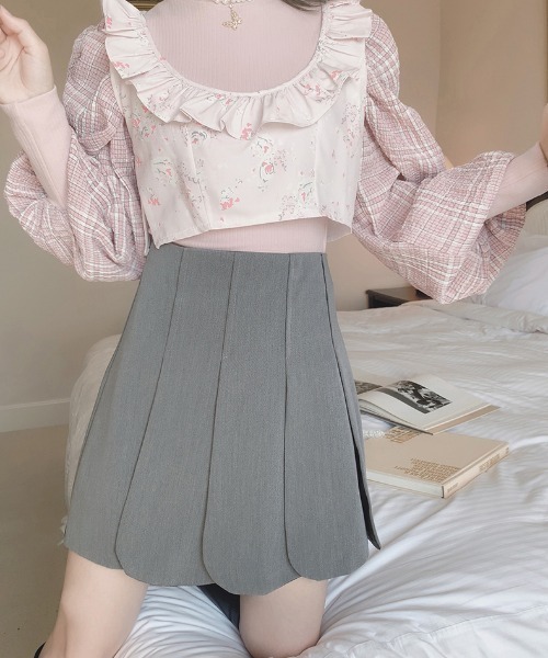 lissi Boutique（リージーブティック）の「【lissi Boutique】袖チェックプチハイニット×ビスチェアンサンブル（Tシャツ/カットソー・レディース・ピンク・FREE）」の2枚目の写真