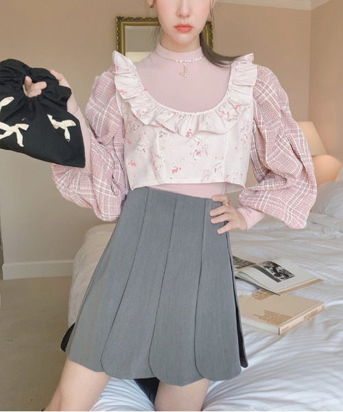 lissi Boutique（リージーブティック）の「【lissi Boutique】袖チェックプチハイニット×ビスチェアンサンブル（Tシャツ/カットソー・レディース・ピンク・FREE）」の3枚目の写真