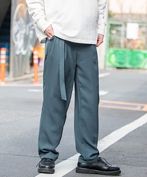 『CavariA/キャバリア』ベルト付きワイドパンツ
