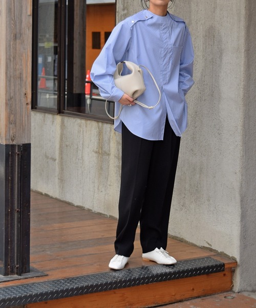 Marient（マリエント）の「ストライプスナップBL（シャツ/ブラウス・レディース・ブルー・FREE）」の3枚目の写真