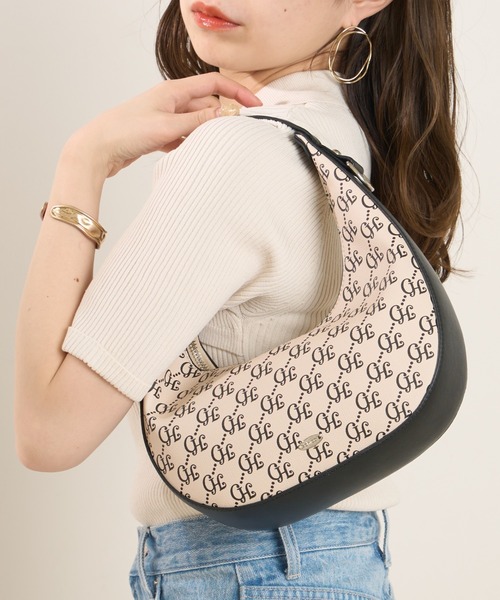 Chico（チコ）の「【新色追加】ベルトハンドルラウンドバック（ハンドバッグ・レディース・ブラック/アイボリー/ホワイト系その他2/ミント・FREE）」の3枚目の写真