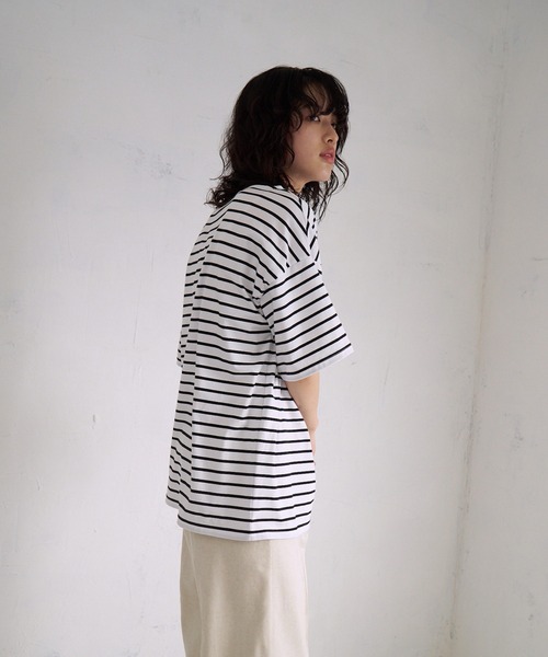 4youstory(フォーユーストーリー)の「【4youstory】ボーダーボートネックTシャツ(Tシャツ/カットソー・レディース・ブラック/レッド/ブルー/グリーン・FREE)」の11枚目の写真