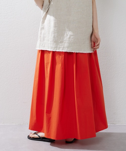 SHENERY（シーナリー）の「タックギャザーカラーロングスカート（スカート・レディース・イエロー/オレンジ・FREE）」の19枚目の写真