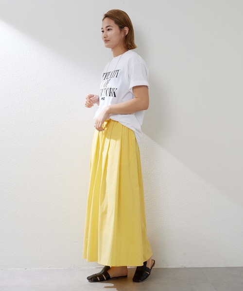 SHENERY（シーナリー）の「タックギャザーカラーロングスカート（スカート・レディース・イエロー/オレンジ・FREE）」の11枚目の写真