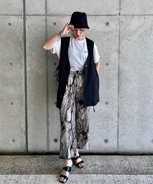 y/m（イム）の「IMOKO×y/m シンプルロゴTシャツ（Tシャツ/カットソー・レディース・オフホワイト・FREE）」の7枚目の写真