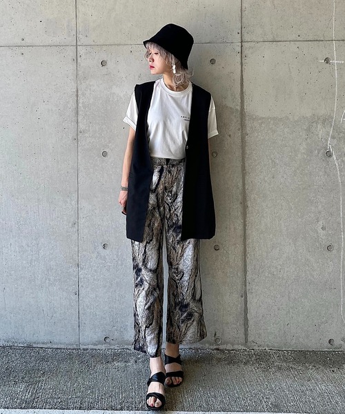 y/m（イム）の「IMOKO×y/m シンプルロゴTシャツ（Tシャツ/カットソー・レディース・オフホワイト・FREE）」の11枚目の写真