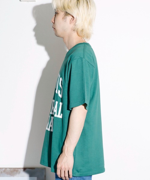 UNIVERSAL OVERALL(ユニバーサルオーバーオール)の「UNIVERSAL OVERALL/ユニバーサルオーバーオール ILLINOIS PRINT TEE プリントTシャツ(Tシャツ/カットソー・メンズ・ブラック/ホワイト/ネイビー/グリーン・L/XL/M)」の5枚目の写真