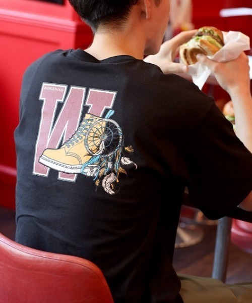 チチカカ(チチカカ)の「【ユニセックス】 カレッジキャッチャープリントTシャツ【WEB限定】(Tシャツ/カットソー・メンズ・ブラック/ホワイト/グレー・FREE)」の3枚目の写真