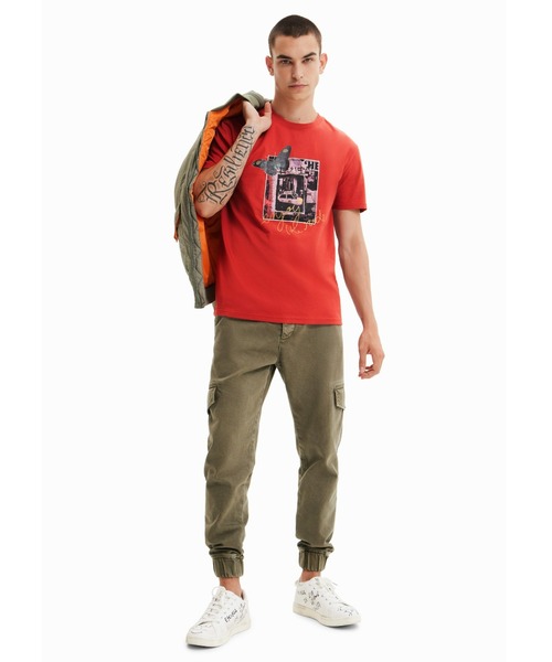 Desigual(デシグアル)の「メンズ Tシャツショートスリーブ(Tシャツ/カットソー・メンズ・オレンジ・L/M/S/XL)」の4枚目の写真