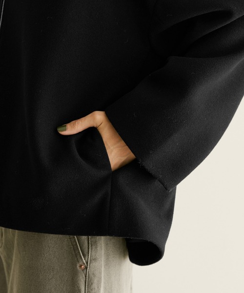 SALON adam et rope'（サロン アダム エ ロペ）の「WOOLLETジップショートコート（その他アウター・レディース・ブラック/ベージュ/カーキ・FREE）」の19枚目の写真