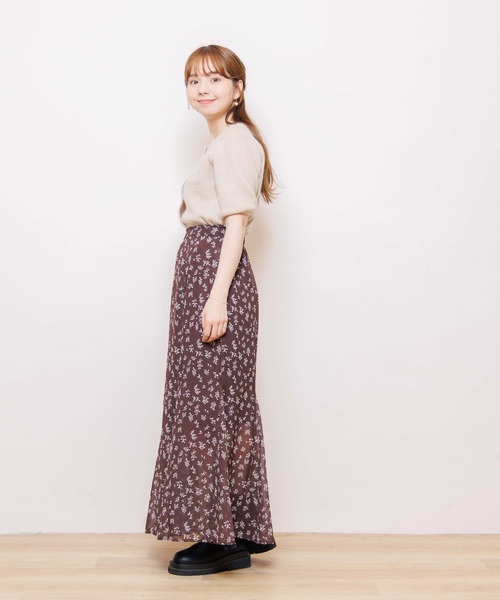 flower(フラワー)の「パフハーフトップ(ニット/セーター・レディース・アイボリー/ベージュ・FREE)」の6枚目の写真