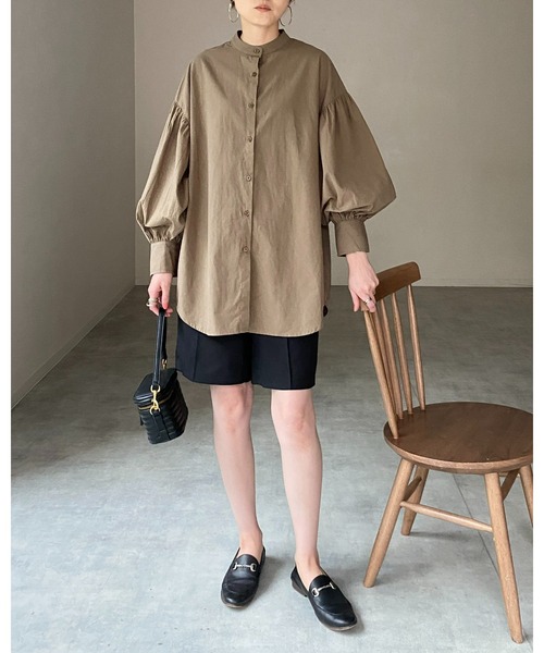 She's Closet（シーズクローゼット）の「バンドカラーボリュームスリーブギャザー長袖ブロードシャツブラウス（シャツ/ブラウス・レディース・ホワイト/ブラック/パープル/オリーブ/モカ/ブルー・FREE）」の10枚目の写真