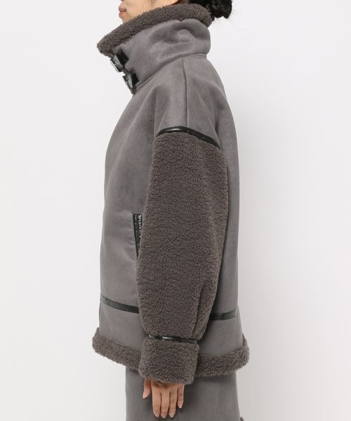 mysty woman（ミスティウーマン）の「ボア／ミドルブルゾン 157645（ブルゾン・レディース・ダークブラウン/アイボリー/モカ・FREE）」の11枚目の写真