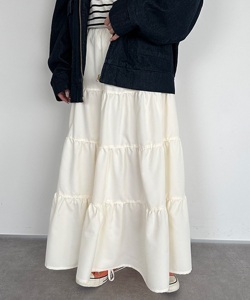 kutir（クティール）の「【新色追加】ティアードスカート（スカート・レディース・ブラック/ベージュ/ブラウン/カーキ/ブラック系その他/オフホワイト/ブルー/ブラウン系その他/ブラック系その他2・SMALL/MEDIUM/LARGE）」の16枚目の写真