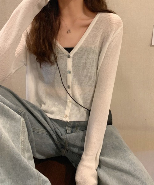 yuue' ( wear )（ユーイ）の「シンプルカーディガンニット（ニット/セーター・レディース・ホワイト/ブラック/パープル/グリーン/ライトイエロー・FREE）」の7枚目の写真