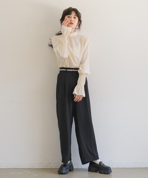 idem（イデム）の「wave sleeve 2way bowtie blouse/ボリューム袖2wayボウタイブラウス（シャツ/ブラウス・レディース・ブラック/アイボリー・FREE）」の19枚目の写真