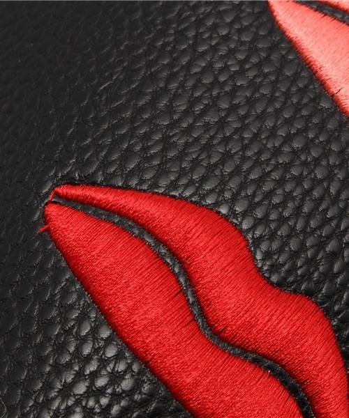 ROSE BUD（ローズバッド）の「【カタログ掲載】(LL ACCESSORIES)B1556N LIPS EMBROIDE CLUTCH BAG（クラッチバッグ・レディース・ホワイト/ブラック・ONE SIZE）」の5枚目の写真