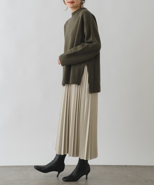 OUVRAGE CLASSE（ウヴラージュクラス）の「ラウンドトゥショートブーツ（ブーツ・レディース・ベージュ/ブラック・MEDIUM/LARGE）」の17枚目の写真