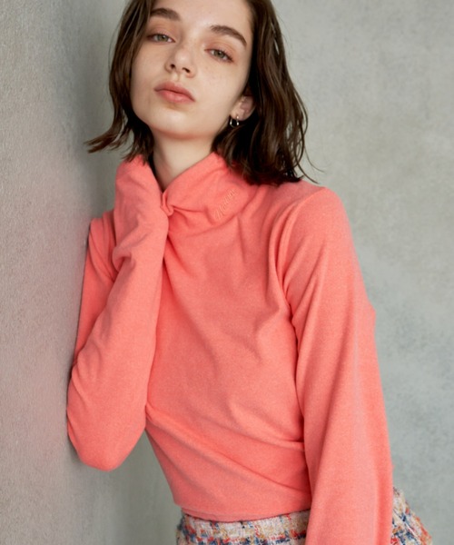 Unitage(ユニテージ)の「ハイネックスムース起毛トップス(Tシャツ/カットソー・レディース・ネイビー/アイボリー/ピンク・FREE)」の15枚目の写真