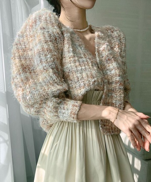 DAY CLOSET(デイ クローゼット)の「【ドラマ衣装提供】レディース パール風ボタンレトロミックスカラーニットカーディガン(カーディガン/ボレロ・レディース・ブラウン/ピンク/グリーン・ONE SIZE)」の5枚目の写真