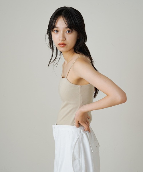 earthy（アーシー）の「【earthy_】オーガニックコットンカップ付き3ストラップキャミソール（キャミソール・レディース・ブラック/グレー/オフホワイト・SMALL/MEDIUM）」の17枚目の写真