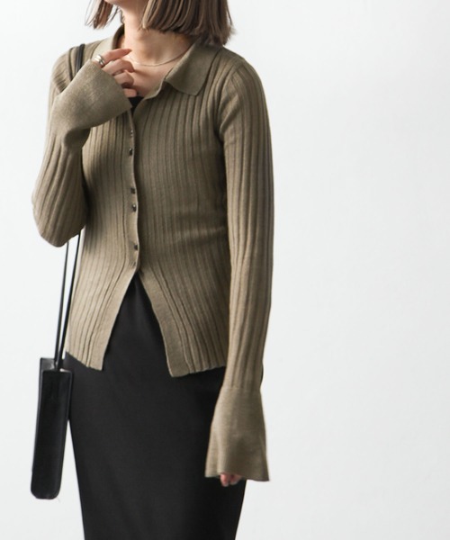 Chillfar(チルファー)の「フレアスリーブカーディガン(カーディガン/ボレロ・レディース・ブラック/カーキ/アイボリー/グレイッシュベージュ・FREE)」の9枚目の写真