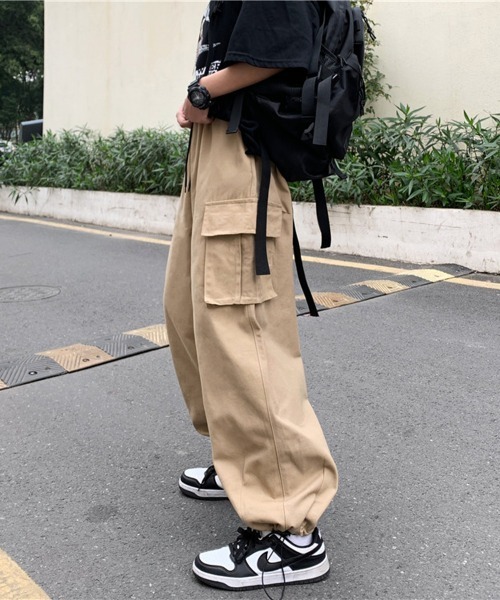 NEW GENTLEMAN（ニュージェントルマン）の「タクティカル ワイドストレート バルーンカーゴパンツ（カーゴパンツ・メンズ・ブラック/ベージュ/オリーブ・S/M/L）」の21枚目の写真