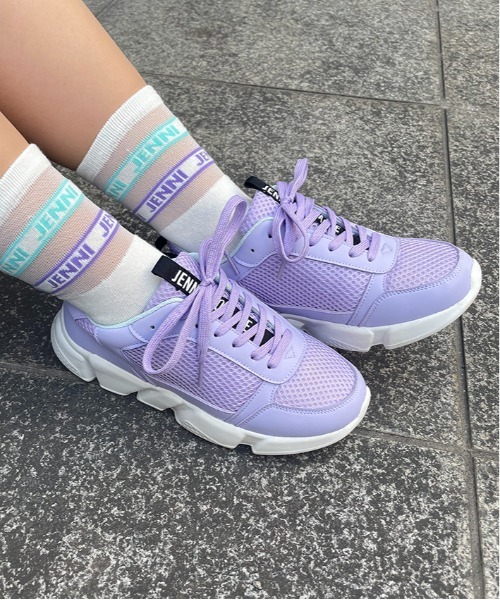 JENNI(ジェニィ)の「ロゴテープスニーカー(スニーカー・キッズ・オフホワイト/ブラック/ラベンダー・24cm/21cm/23cm/20cm/22cm)」の16枚目の写真
