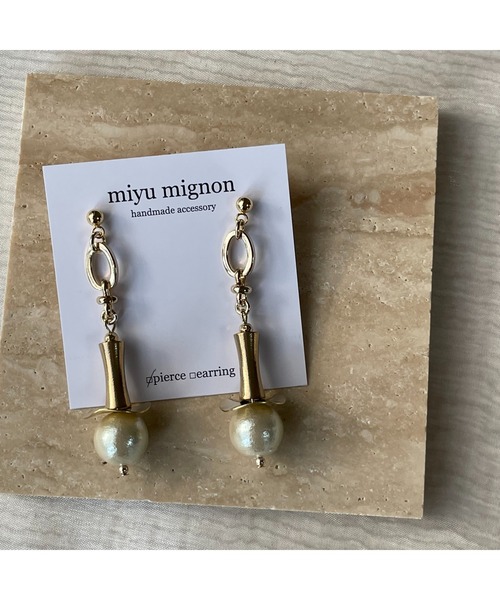 tone(トーン)の「【miyu mignon】真鍮デザインピアス(MA)(ピアス(両耳用)・レディース・ゴールド・FREE)」の3枚目の写真