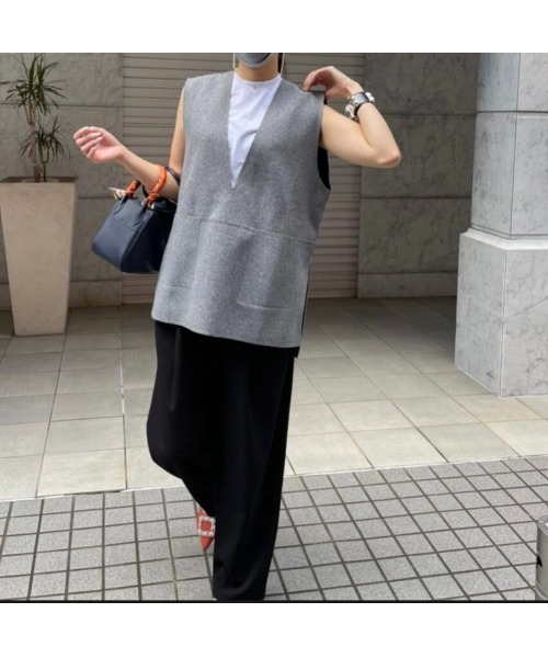 MYINE（マイン）の「深V２ポケットオーバーベスト（ベスト・レディース・グレー・FREE）」の7枚目の写真