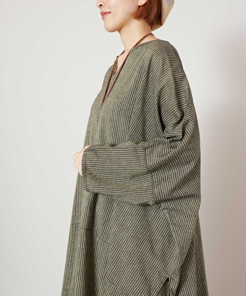 チャイハネ(チャイハネ)の「【チャイハネ】チャキロングスリットワンピース(ワンピース・レディース・ブルー/カーキ/ブラック/ブラウン/ナチュラル/グリーン/レッド・FREE)」の21枚目の写真