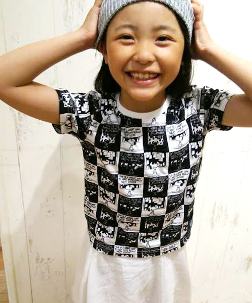 CIAOPANIC TYPY(チャオパニックティピー)の「ピーナッツコラボコミック(Tシャツ/カットソー・キッズ・ホワイト/グレー・105/135/115/125/95)」の1枚目の写真