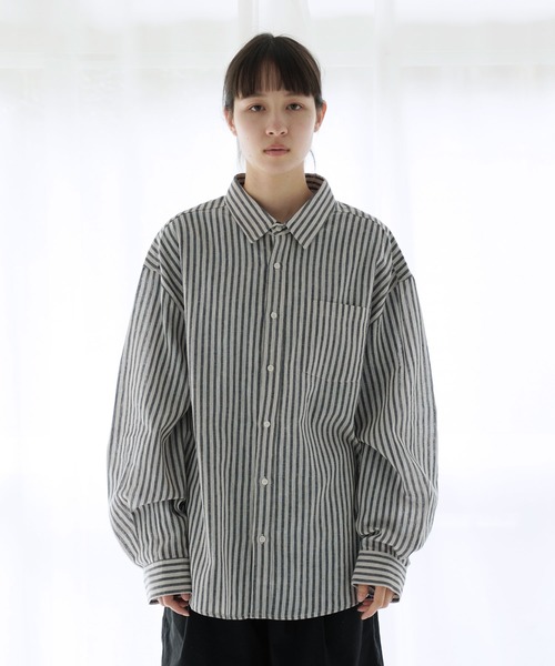 Air Tokyo(エアートウキョー)の「綿麻 ストライプ レギュラーカラー オーバーシャツ(シャツ/ブラウス・メンズ・ホワイト×ブラック/ホワイト×ブルー・MEDIUM/LARGE)」の11枚目の写真