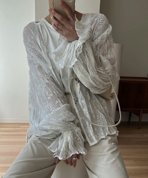 WILLFULLY（ウィルフリー）の「wrinkle embroidery sleeve BL（シャツ