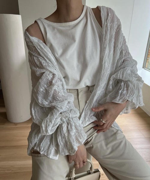 willfully wrinkle embroidery ブラウス WILLFULLY（ウィルフリー）の「wrinkle embroidery removable sleeve