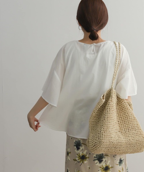 新品タグ付き　かぐれ　小花刺繍フレアブラウス　アーバンリサーチドアーズ セール】小花刺繍フレアブラウス（シャツ/ブラウス）｜かぐれ
