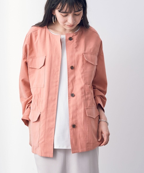 YECCA VECCA（イェッカヴェッカ）の「ミリタリージャケット（ミリタリージャケット・レディース・グレイッシュベージュ/ピンク/モカ・M）」の3枚目の写真