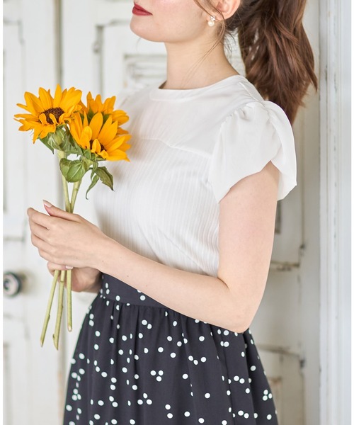 tocco closet（トッコ　クローゼット）の「後ろリボン付きシフォン切り替えリブカットソープルオーバー（Tシャツ/カットソー・レディース・オフホワイト/グレイッシュブルー・M）」の5枚目の写真