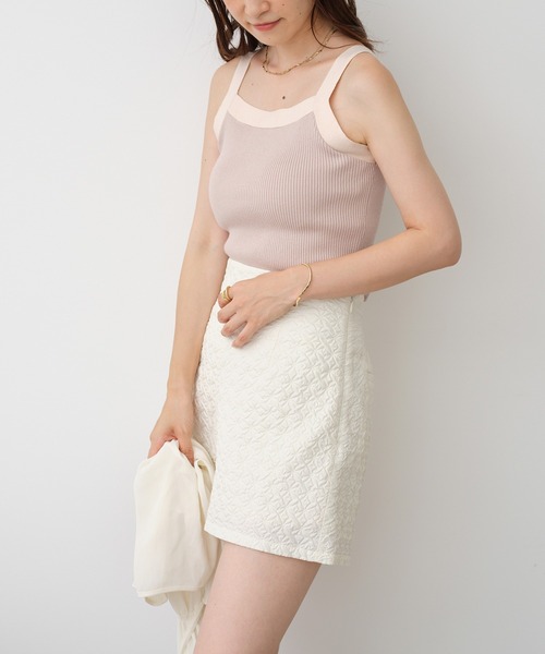 one after another NICE CLAUP(ワンアフターアナザーナイスクラップ)の「配色ニットタンクトップ(タンクトップ・レディース・アイボリー/オフホワイト/ピンク/ホワイト×ブラック・FREE)」の8枚目の写真